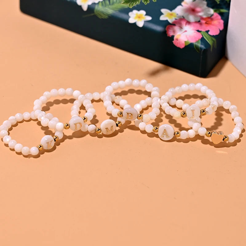 2Pcs/Lot Initial Ring for Women Gold Color Heart Mother of Pearl Beads Elastic Ring Fashion Finger Jewelry MOON GIRL Design